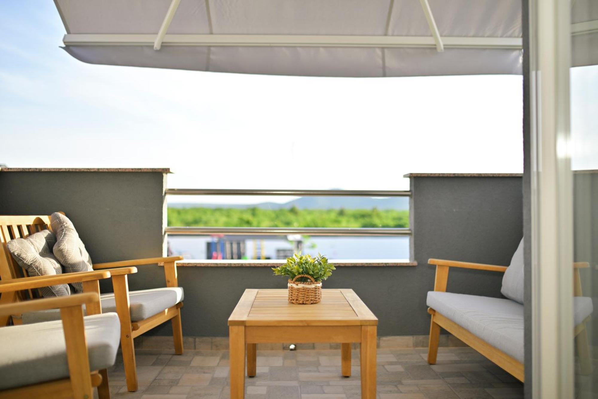 Apartment Amelie - With Pool And Sauna! Galovac  Exterior photo