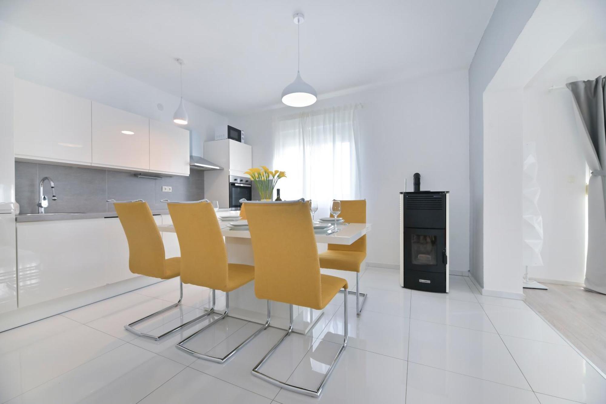 Apartment Amelie - With Pool And Sauna! Galovac  Exterior photo